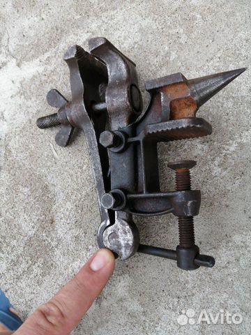 Тиски наковальня настольная часовая СССР