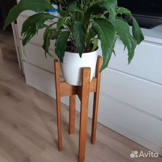 Подставка для цветов, кашпо. деревянная