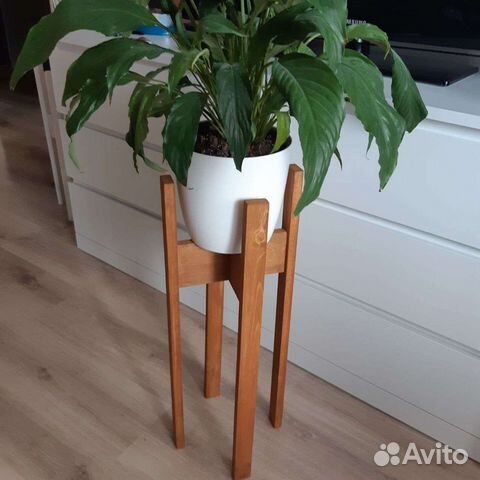 Подставка для цветов, кашпо. деревянная