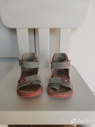 Сандалии для девочки 25 размер