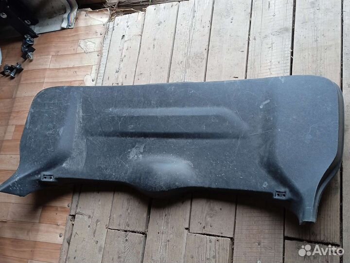 Qashqai J11 2014 Обивка двери багажника