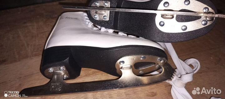 Коньки фигурные размер 29