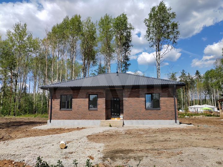 Коттедж 127,8 м² на участке 9,2 сот.
