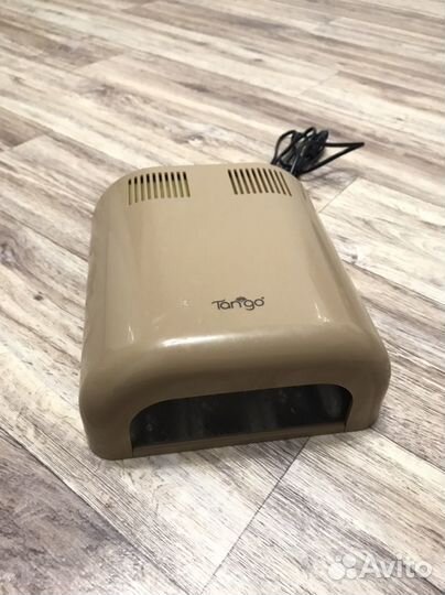 Уф лампа для ногтей