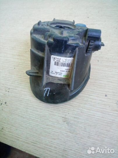 Фара противотуманная передняя правая Nissan