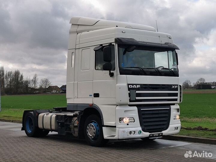 Pазбираем грузовик DAF XF105 2010-2015