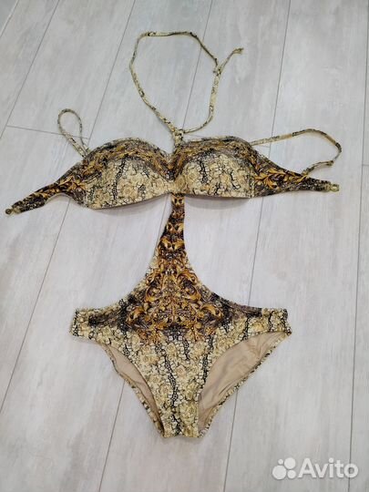 Купальник charmante новый 46-48р