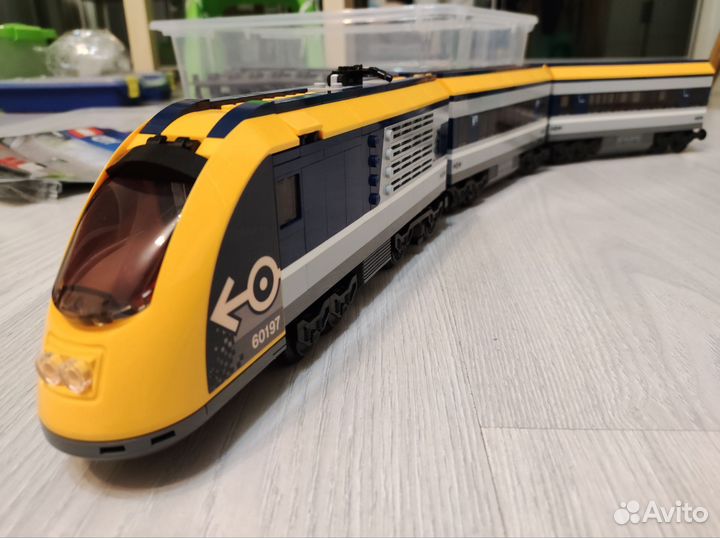 Поезд lego city 60197 (оригинал) + доп. рельсы