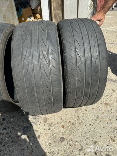 Yokohama Advan Fleva V701 275/35 R19