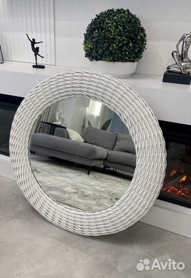 Зеркало в ванную, спальню, искуственный ротанг