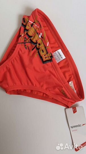 Купальные костюмы и плавки