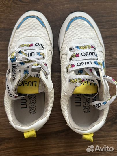 Кроссовки на девочку 30 размер