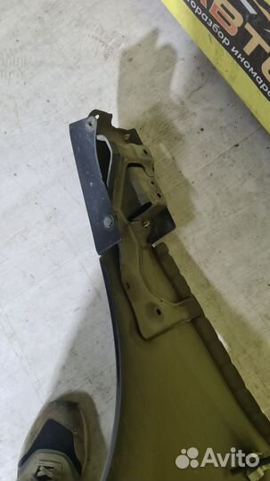 Переднее левое крыло Suzuki grand vitara