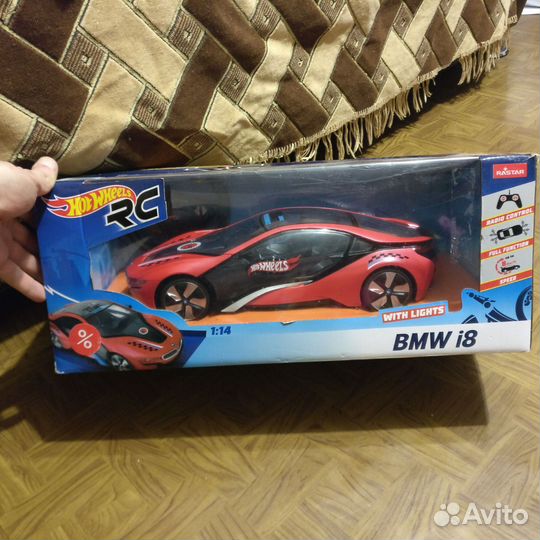 Машина на пульте радиоуправления bmv i8