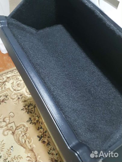 Продам бардачок на тойоту камри 50,55 кузов