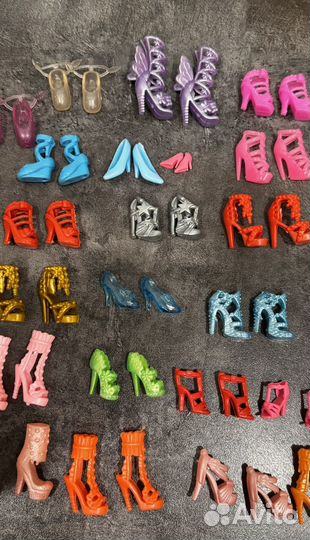 Аксесуары и обувь для барби