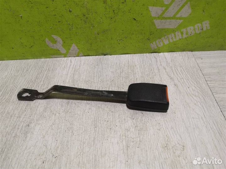 Ответная часть ремня безопасности Ауди 80 90 Б3