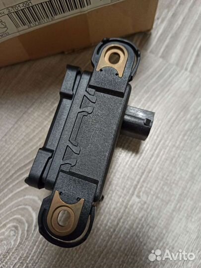 Датчик ускорения Mitsubishi