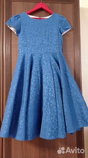 Платье для девочки праздничное