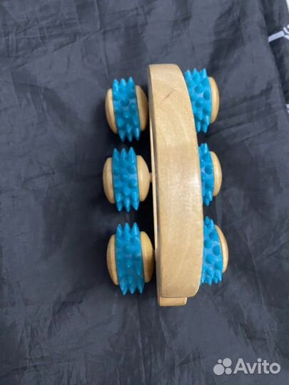 Роликовый антицеллюлитный массажер