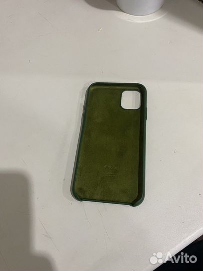 Чехол на iPhone 11