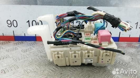 Блок предохранителей toyota corolla E15 (8DN26M101