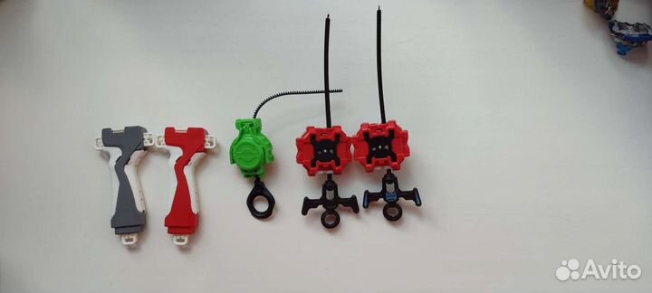 Волчки бейблейд с пускателями