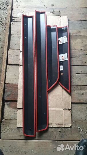 Молдинги на двери Соляриса 2017-2021