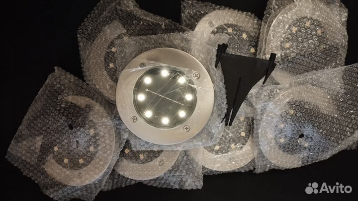 Светильник уличный садовый на солнечной батарее