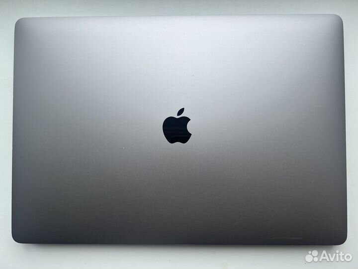 Apple macbook pro 16