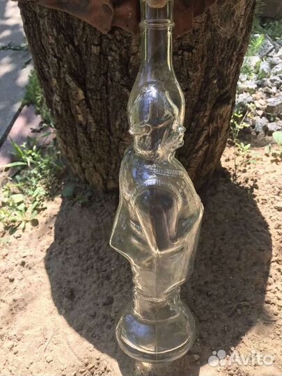 Бутылка фигурная Гуцул с кувшином