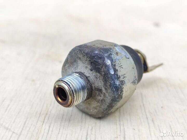 Датчик давления масла Sportage 1