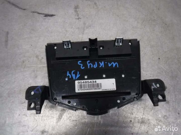 Блок управления магнитолой Chevrolet Cruze F16D3