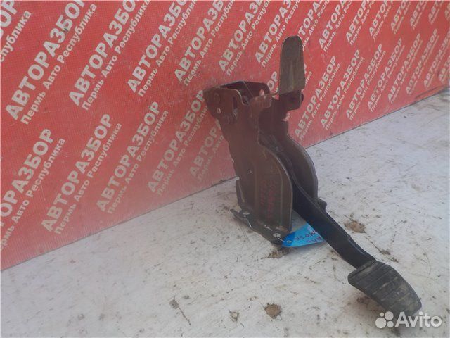 Педаль тормоза Renault Logan 2G K7M812 2015