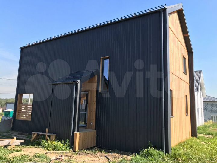 Коттедж 160 м² на участке 8 сот.