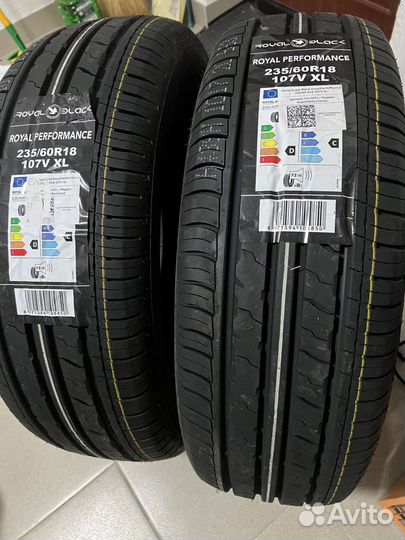 Royal Black Royal Performance 235/60 R18 107V