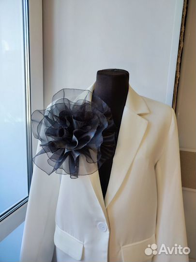 Брошь цветок ручной работы