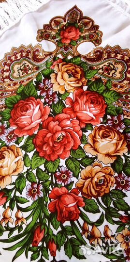 Платок белый 110х110