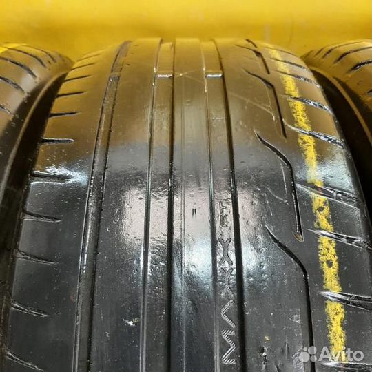 Dunlop Sport Maxx RT 235/55 R17