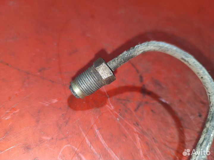 Шланг трубка сцепления Audi A6 C4 седан 2.0 1995