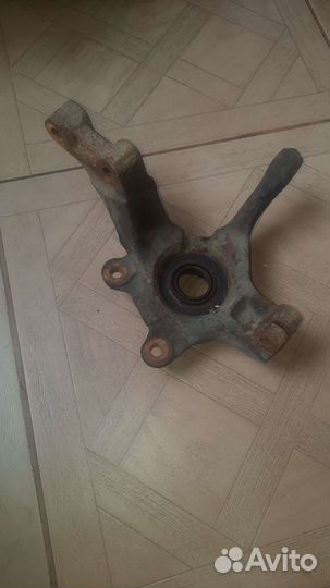 Кулак поворотный на renault logan 2013