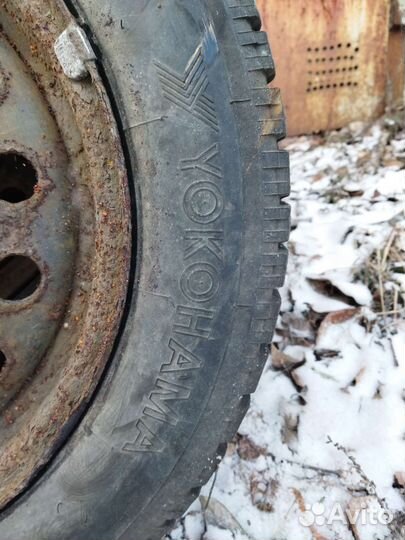 Yokohama Ice Guard F700Z 205/60 R16