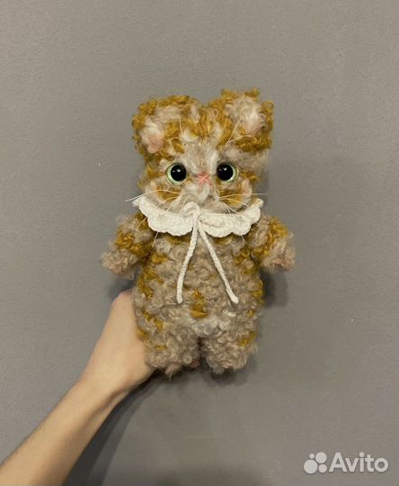 Мягкие вязаные игрушки котики