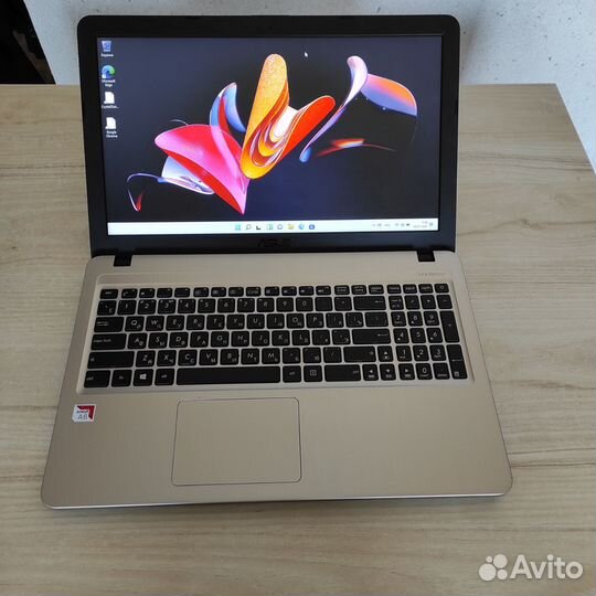 Мощный,стильный Asus,8Gb,SSD 128Gb, Windows 10