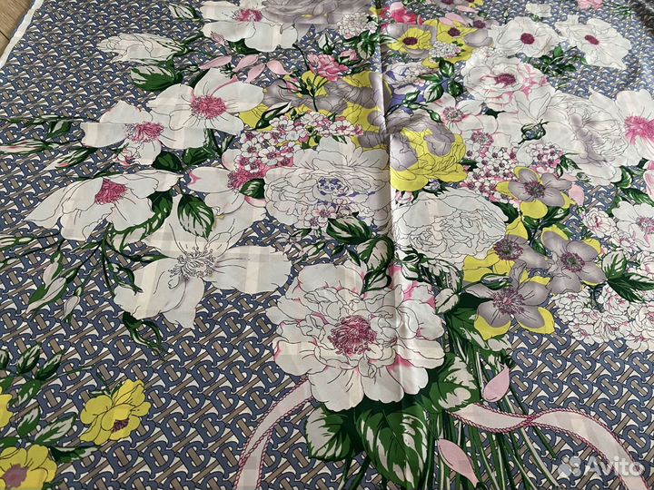 Шелковый платок Берберри/Burberry