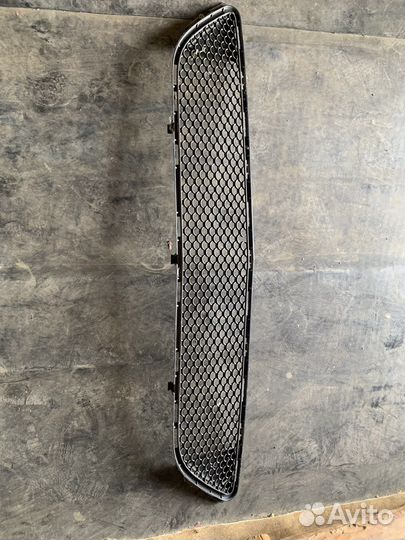 Нижняя решетка на бампер mercedes c204 рест