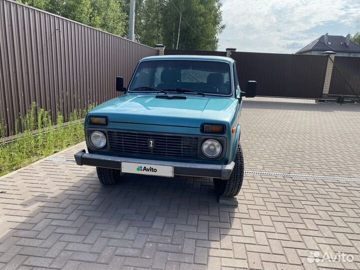 LADA 4x4 (Нива) 1.7 МТ, 2001, 220 000 км