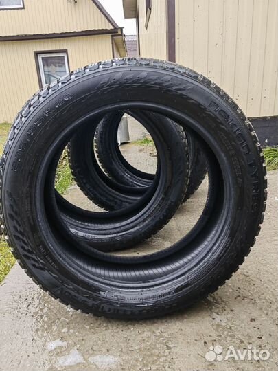 Nokian Tyres Hakkapeliitta 9 SUV 235/55 R20 102T