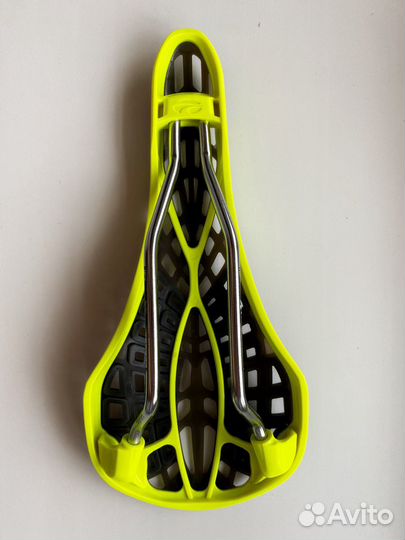 Велосипедное седло Tioga Spyder Outland