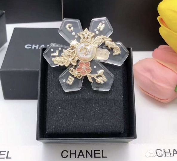 Брошь Chanel шанель